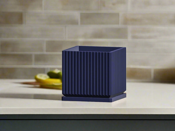 Desert Vista Planter Pot - Perfect Fit Drip Tray, Mesh Drainage